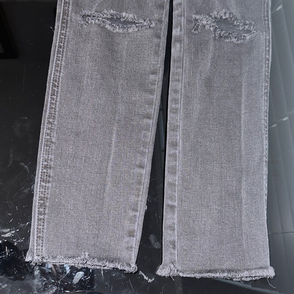 FREE PEOPLE Payton Studded Distressed Raw Hem Skinny Jeans Size 27 Fly Button - Picture 7 of 9